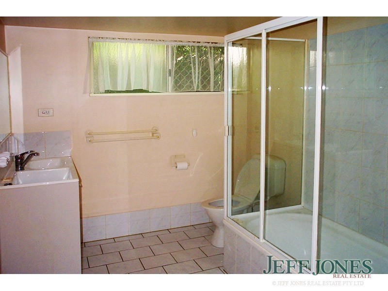 1/45 Macaulay Street, Coorparoo QLD 4151