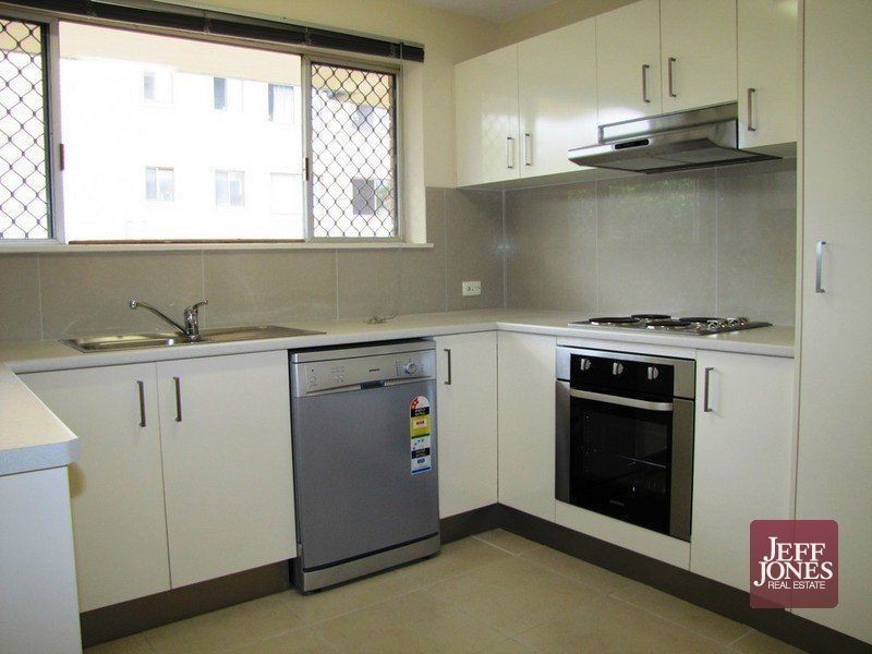 2/123 Old Cleveland Road, Greenslopes QLD 4120