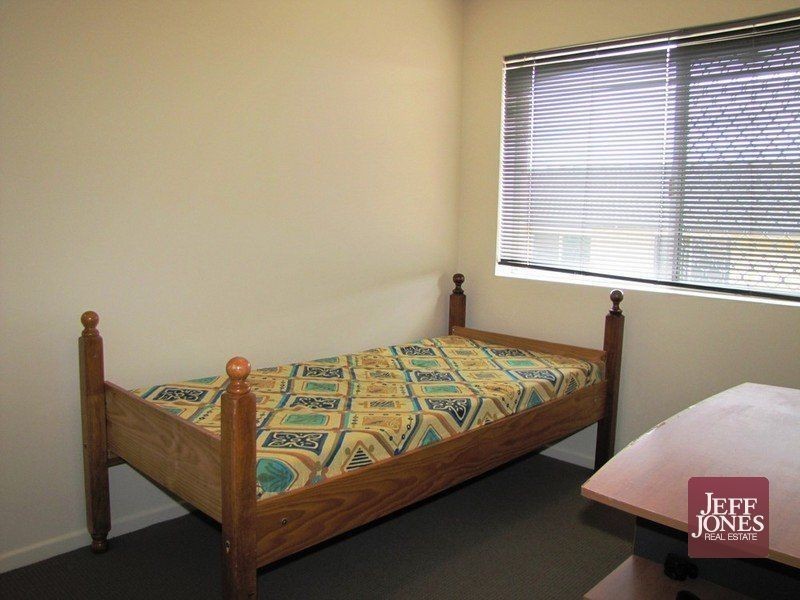 2/123 Old Cleveland Road, Greenslopes QLD 4120