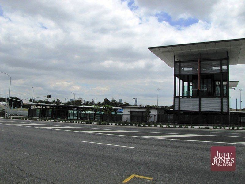 2/123 Old Cleveland Road, Greenslopes QLD 4120