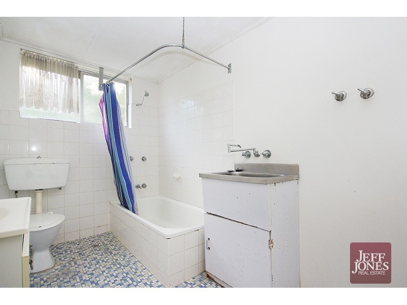 1/246 Cavendish Road, Coorparoo QLD 4151