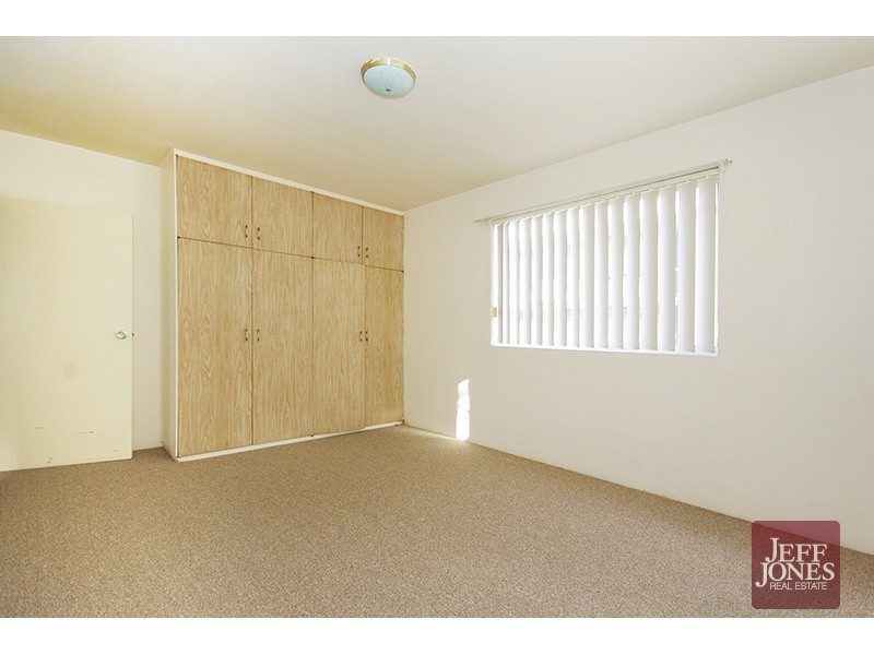 1/246 Cavendish Road, Coorparoo QLD 4151