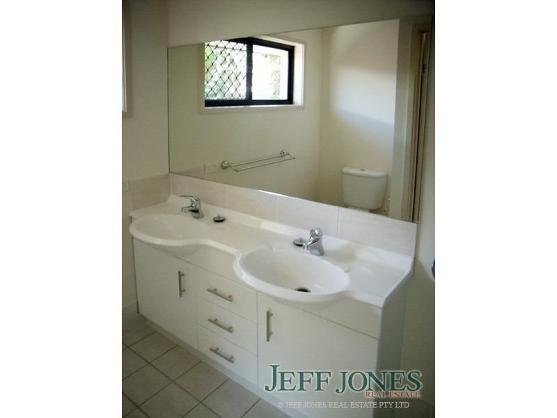 3/24 Kennington Road, Camp Hill QLD 4152