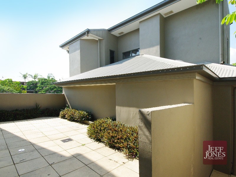 3/127 Ekibin Road, Annerley QLD 4103