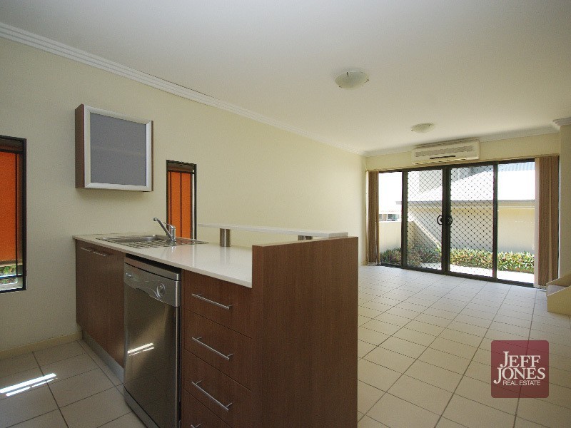 3/127 Ekibin Road, Annerley QLD 4103