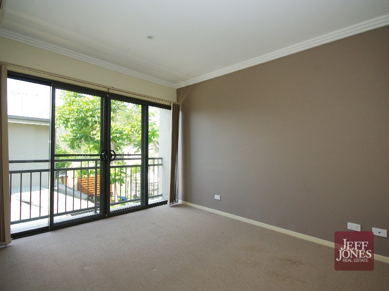 3/127 Ekibin Road, Annerley QLD 4103