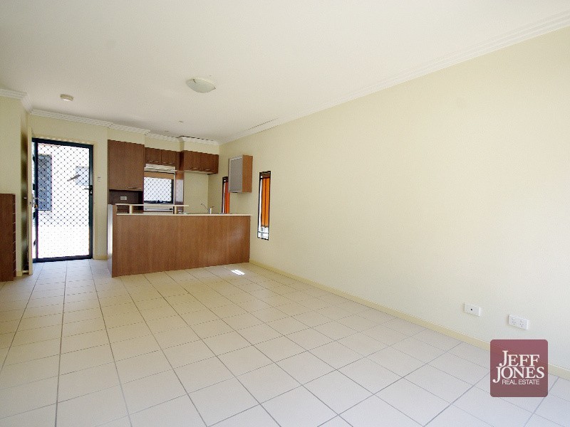 3/127 Ekibin Road, Annerley QLD 4103