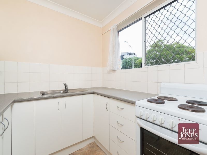 2/1 Jubilee Street, Greenslopes QLD 4120