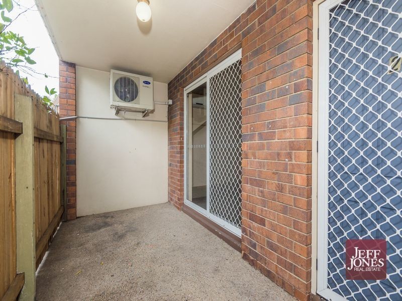 2/1 Jubilee Street, Greenslopes QLD 4120