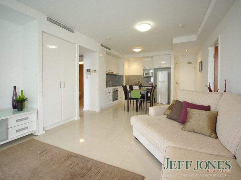 206/26 Mollison Street, South Brisbane QLD 4101