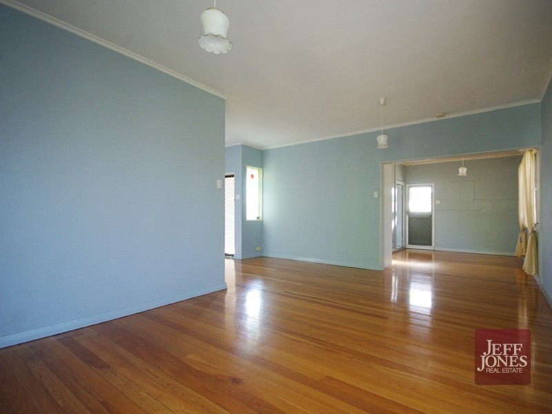 22 Gristock Street, Coorparoo QLD 4151