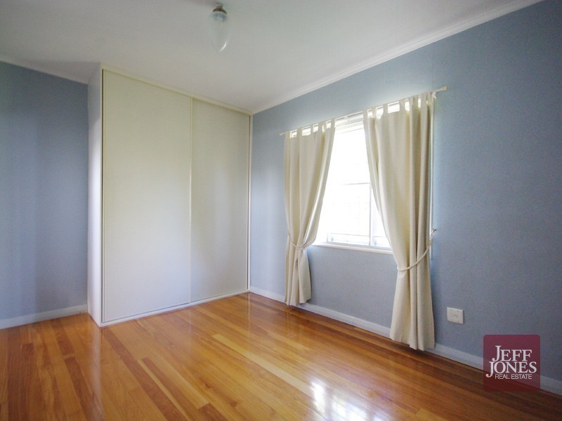 22 Gristock Street, Coorparoo QLD 4151