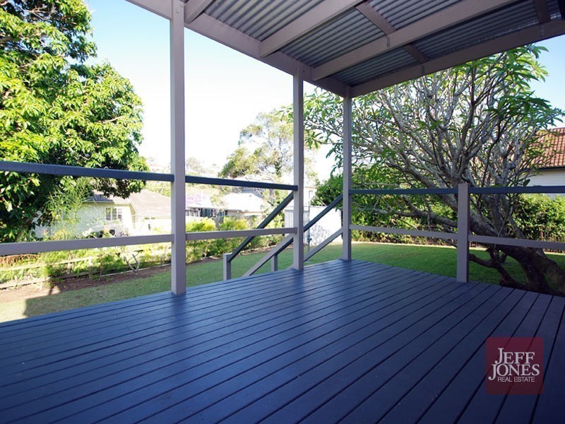 22 Gristock Street, Coorparoo QLD 4151