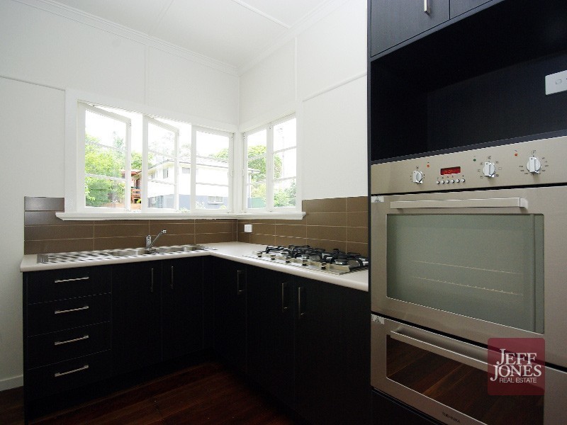 26 Frederick Street, Annerley QLD 4103