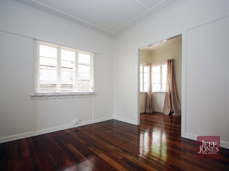 26 Frederick Street, Annerley QLD 4103