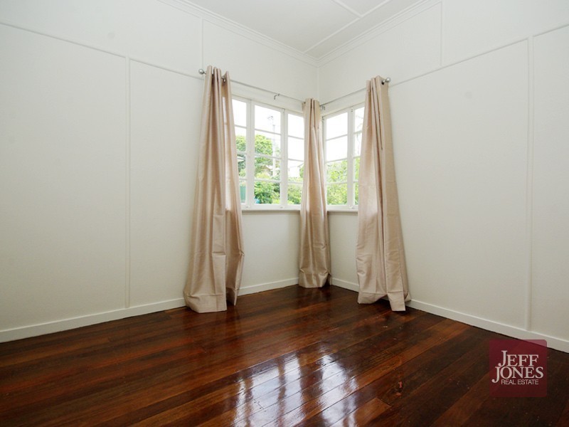 26 Frederick Street, Annerley QLD 4103