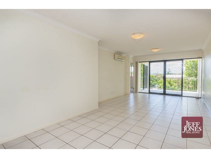 8/34 Douglas Street, Greenslopes QLD 4120