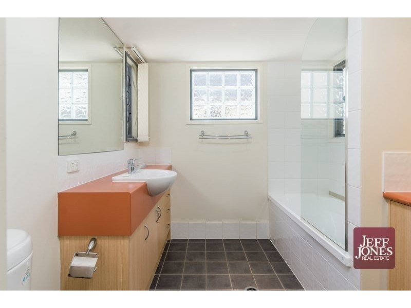 8/34 Douglas Street, Greenslopes QLD 4120