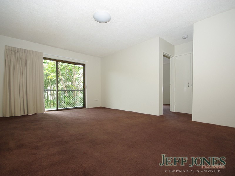 1/43 Denman Street, Greenslopes QLD 4120