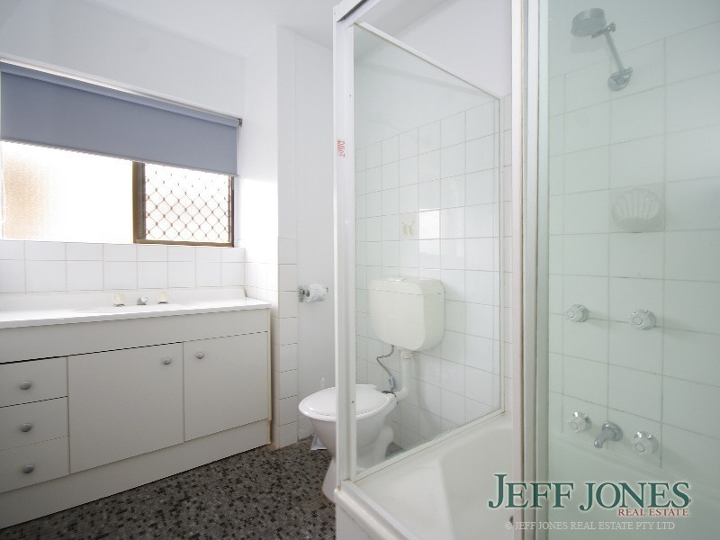 1/43 Denman Street, Greenslopes QLD 4120