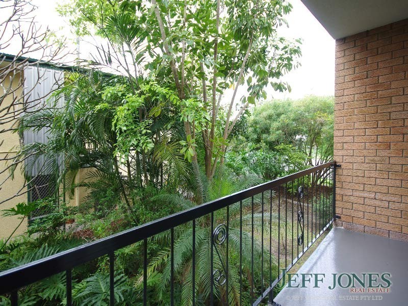 1/43 Denman Street, Greenslopes QLD 4120