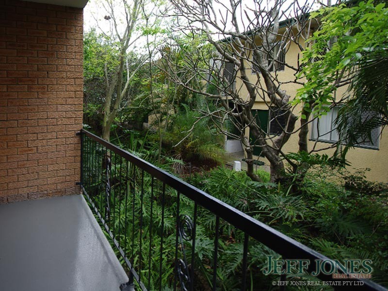 1/43 Denman Street, Greenslopes QLD 4120