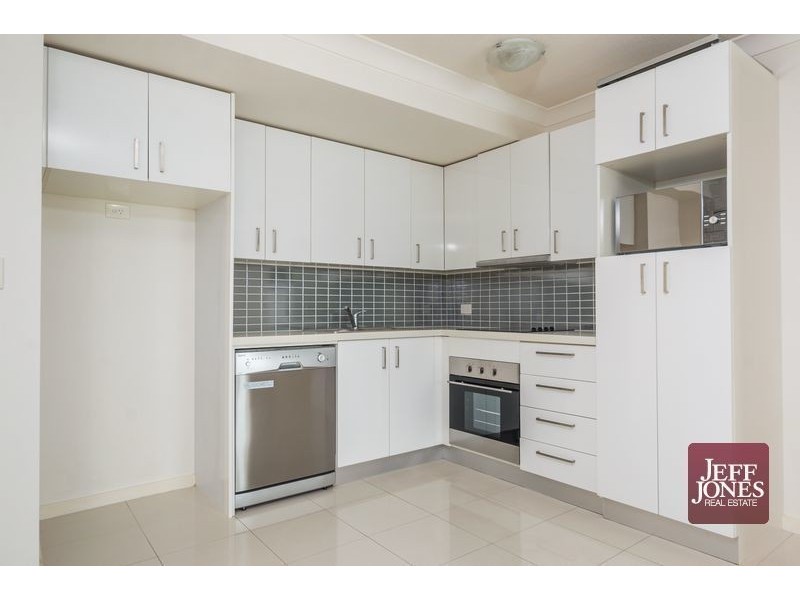 31/108 Nicholson Street, Greenslopes QLD 4120