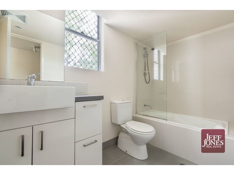 31/108 Nicholson Street, Greenslopes QLD 4120