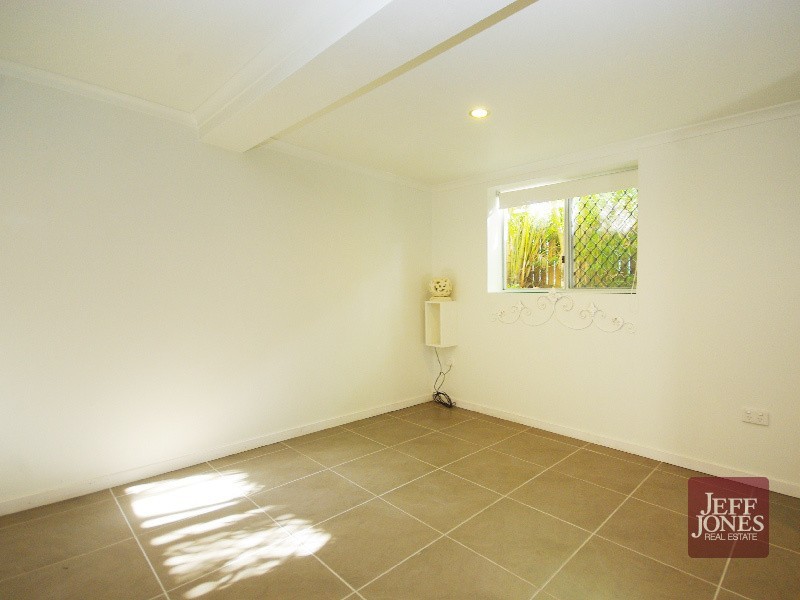 31A Raff Avenue, Holland Park QLD 4121