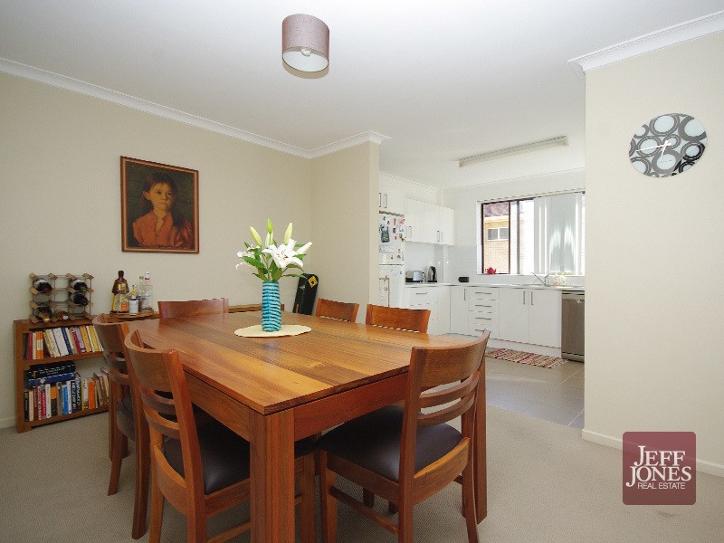 2/45 Amelia Street, Coorparoo QLD 4151