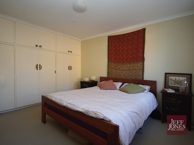 2/45 Amelia Street, Coorparoo QLD 4151