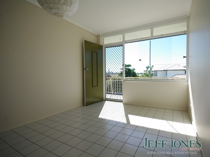 8/49 Rialto Street, Coorparoo QLD 4151