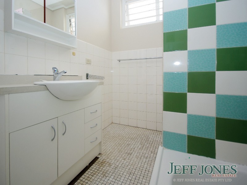 8/49 Rialto Street, Coorparoo QLD 4151