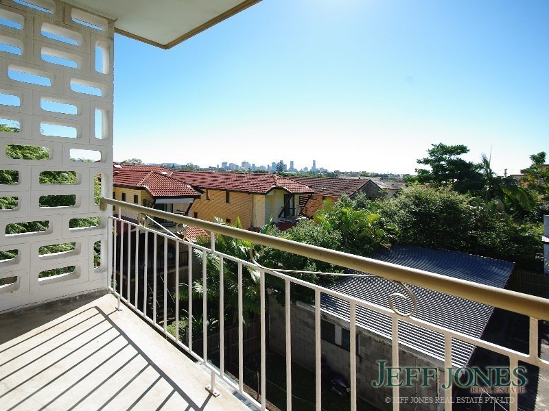 8/49 Rialto Street, Coorparoo QLD 4151