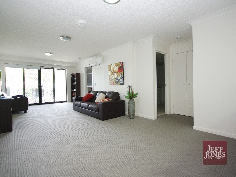 226/83 Lawson Street, Morningside QLD 4170