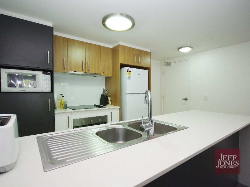 226/83 Lawson Street, Morningside QLD 4170