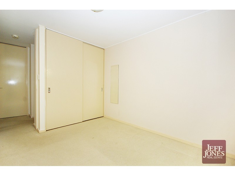 27 Bedser Street, Macgregor QLD 4109