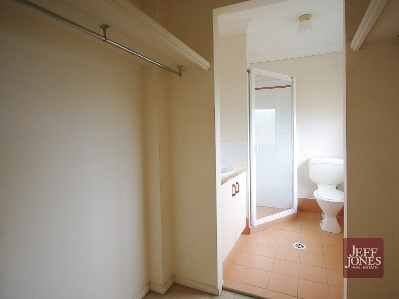 1/22 Hunter Street, Greenslopes QLD 4120