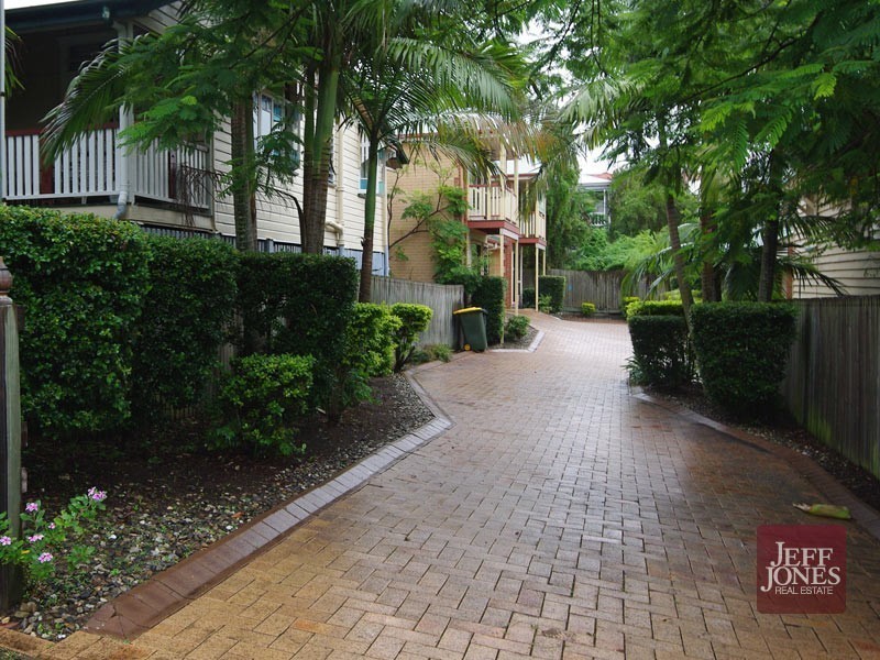 1/22 Hunter Street, Greenslopes QLD 4120