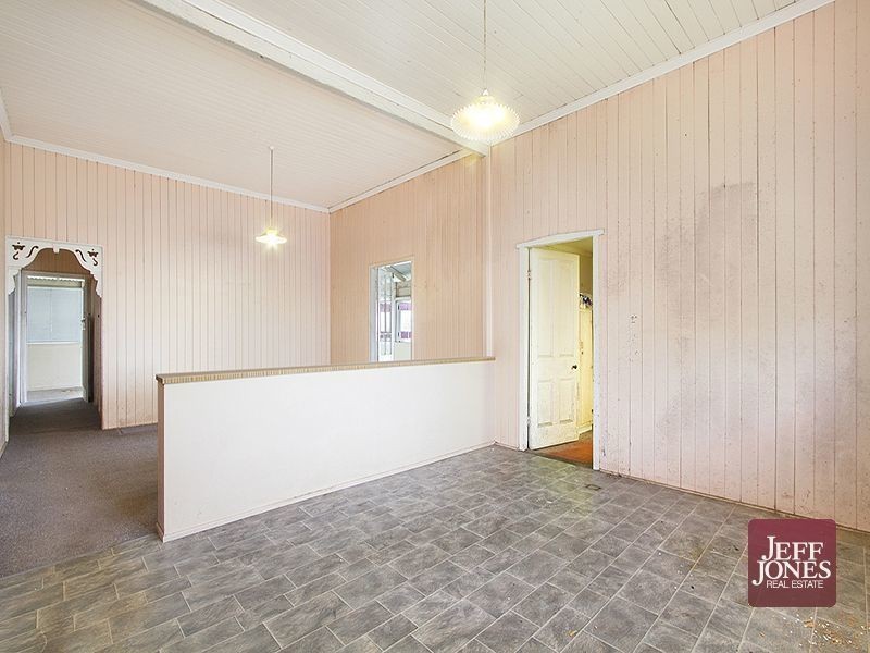 82 Bunya Street, Greenslopes QLD 4120