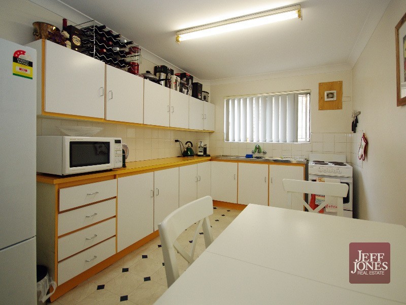 3/37 Thomas Street, Greenslopes QLD 4120