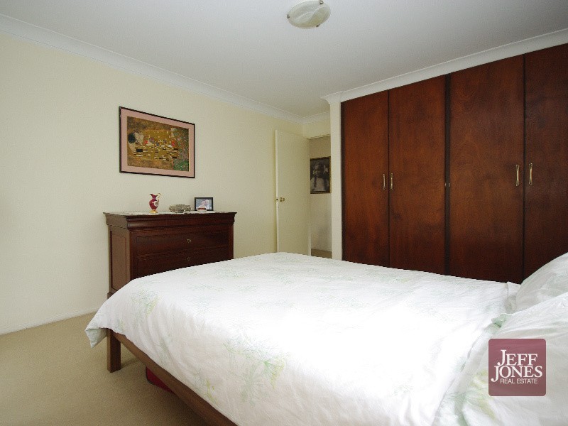 3/37 Thomas Street, Greenslopes QLD 4120