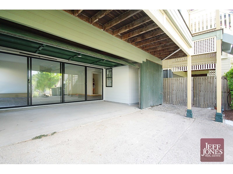 1/64 Denman Street, Greenslopes QLD 4120