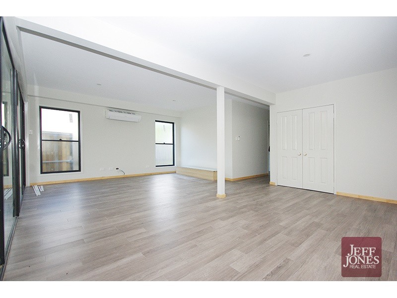 1/64 Denman Street, Greenslopes QLD 4120