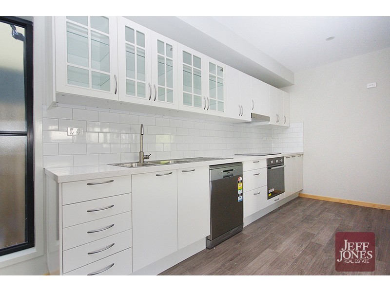 1/64 Denman Street, Greenslopes QLD 4120