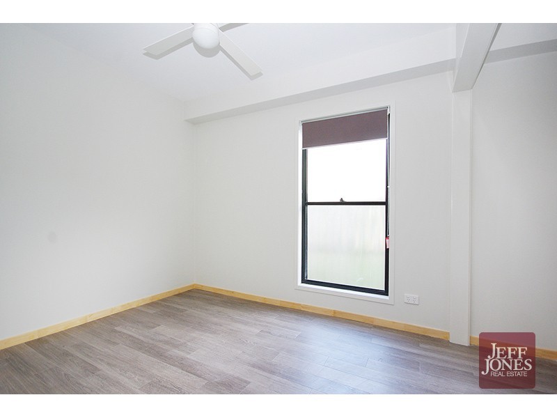 1/64 Denman Street, Greenslopes QLD 4120