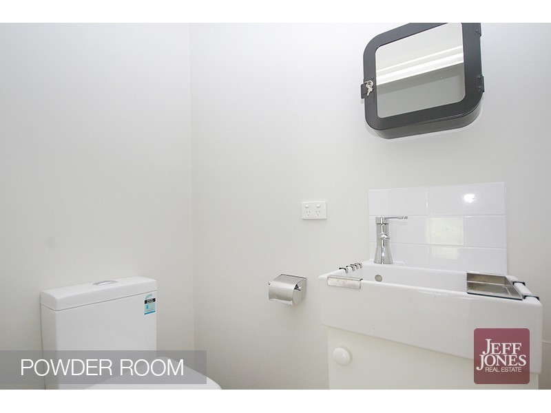 1/64 Denman Street, Greenslopes QLD 4120