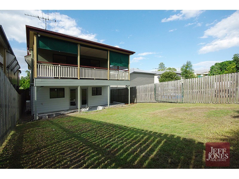 1/64 Denman Street, Greenslopes QLD 4120