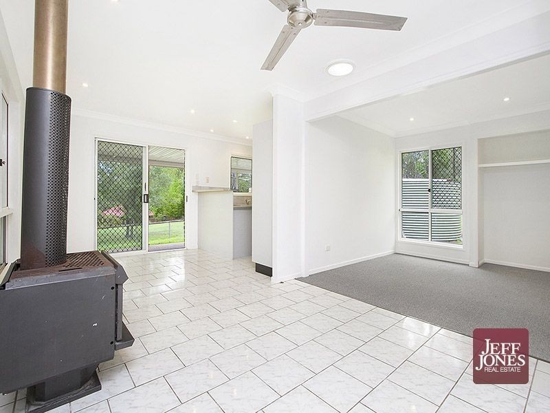 17-19 Michelle Drive, Cedar Grove QLD 4285
