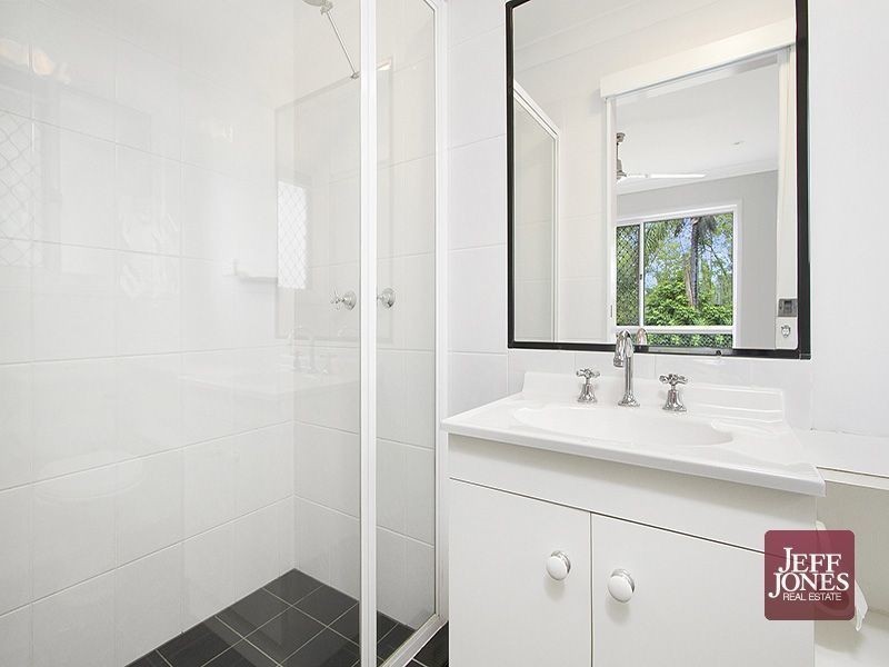 17-19 Michelle Drive, Cedar Grove QLD 4285